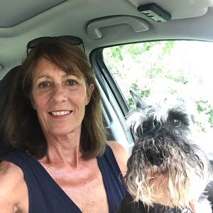 Meet your Posher, Debbie